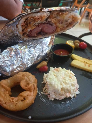 عکس برگرهای تخصصی لاویا مرودشت