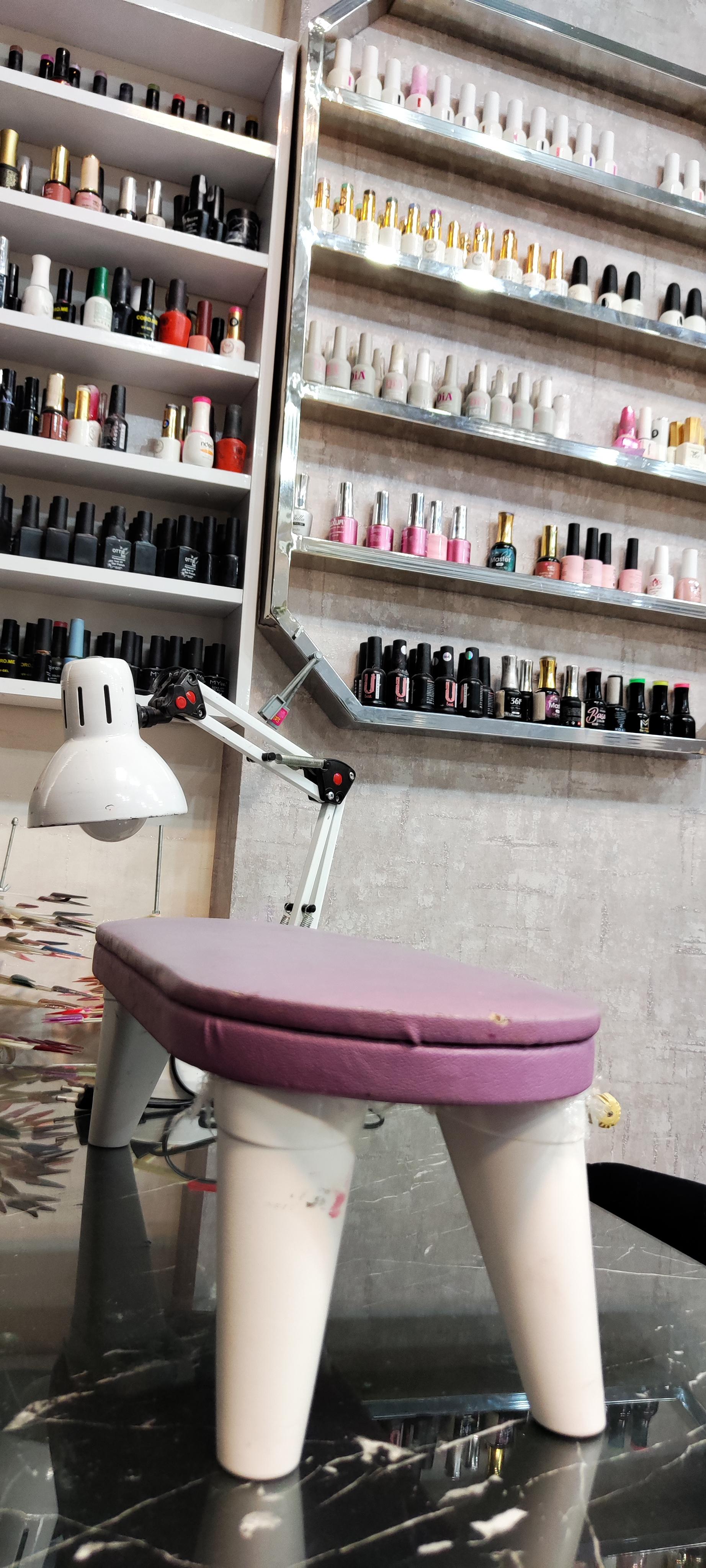 عکس آموزشگاه آرایشگری مهکامه 