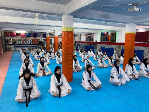 عکس باشگاه ورزشی شهید باهنر