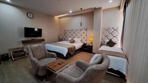 عکس هتل پنج ستاره یاکاموز