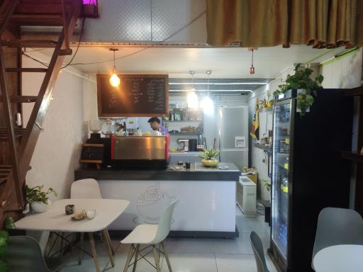 عکس کافه بی ساز