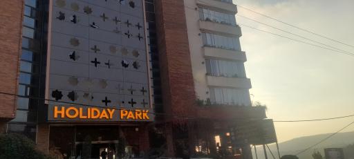 عکس هتل هالیدی پارک