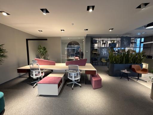 عکس مبلمان اداری ساویس-جلیس شعبه جردن