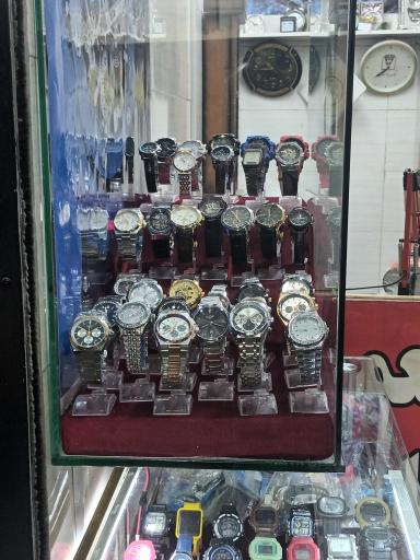 عکس تعمیر ساعت نگین 