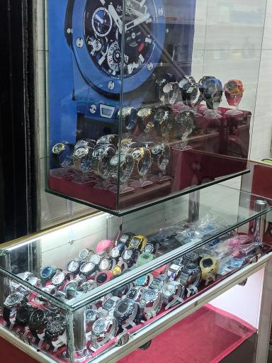 عکس تعمیر ساعت نگین 