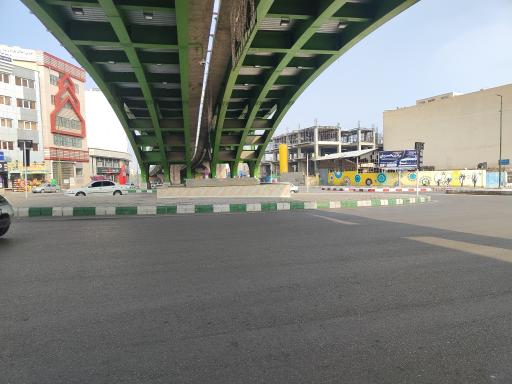 عکس میدان معلم