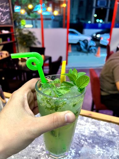 عکس کافه مون لانژ