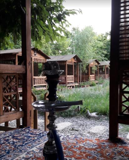 عکس باغ رستوران آرش