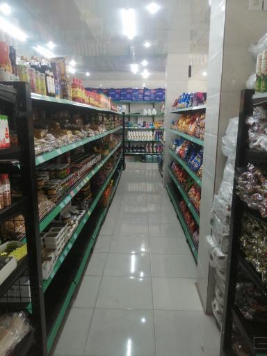 عکس هایپر حمایتی خانواده 