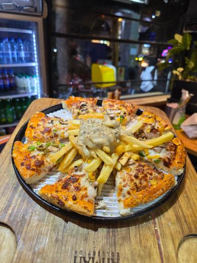 عکس فست‌ فود حمید و حامد