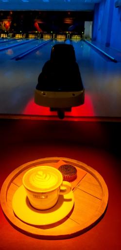 عکس بولینگ بوستان