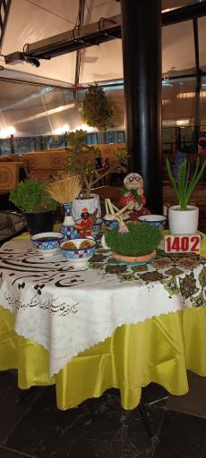 عکس باغ و رستوران طهرون