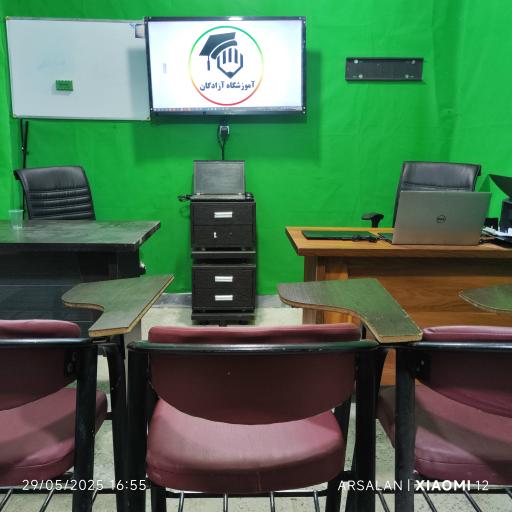 عکس آموزشگاه علمی هوشمند آزادگان 