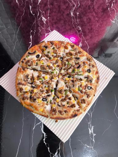 عکس پیتزا پینک