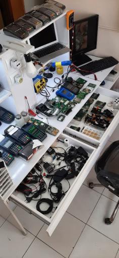عکس فروش و تعمیرات دستگاه کارتخوان