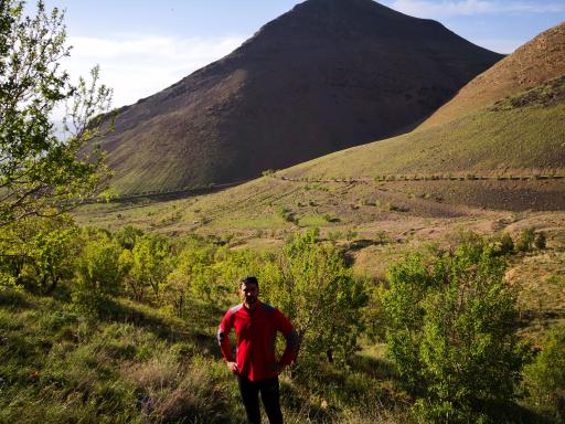 عکس کوه تخت یا عمر دوباره