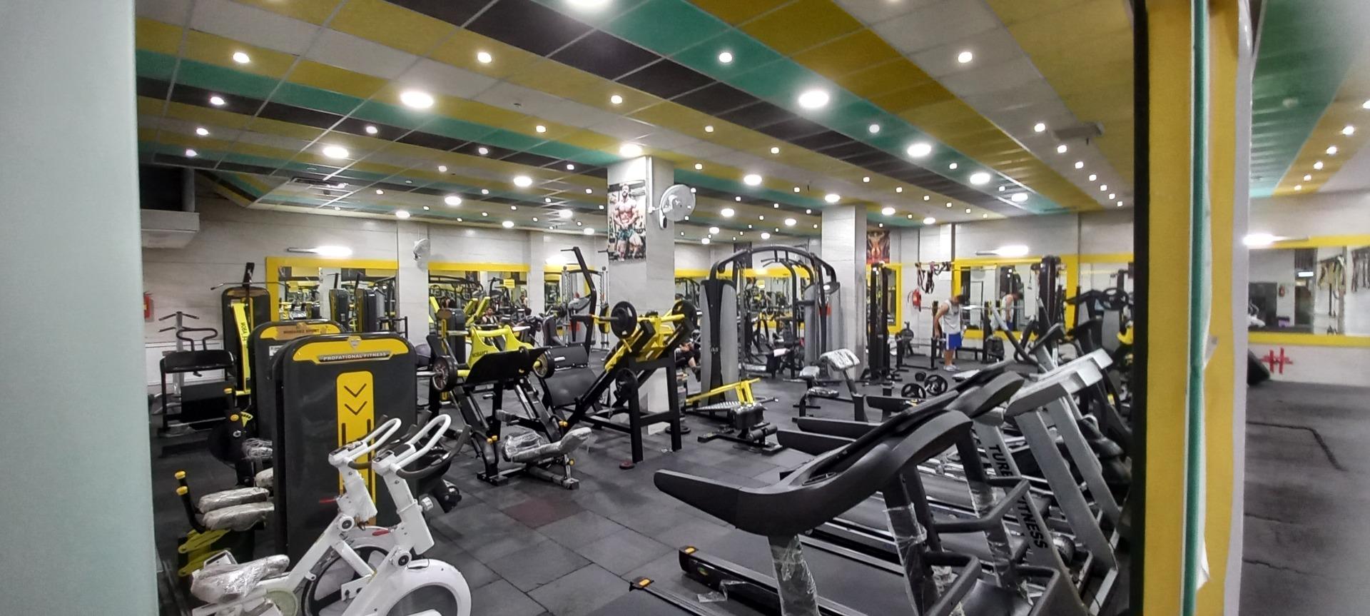 عکس باشگاه میلانی 