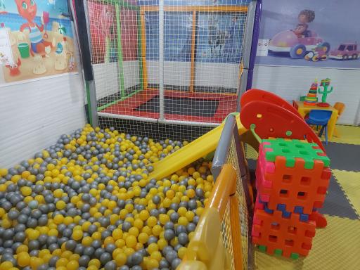 عکس خانه بازی فسقلی ها