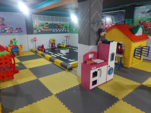 عکس خانه بازی فسقلی ها