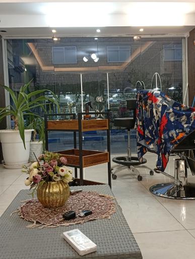 عکس پیرایش سناتور