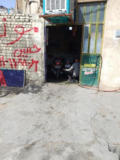 عکس موتورسازی اوستا حسین