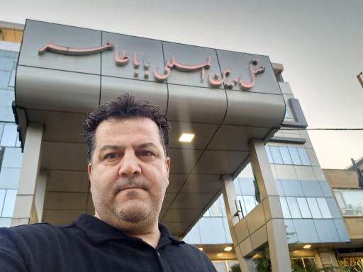 عکس هتل بین المللی باباطاهر