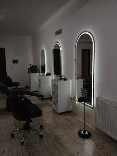 عکس سالن زیبایی نورسا