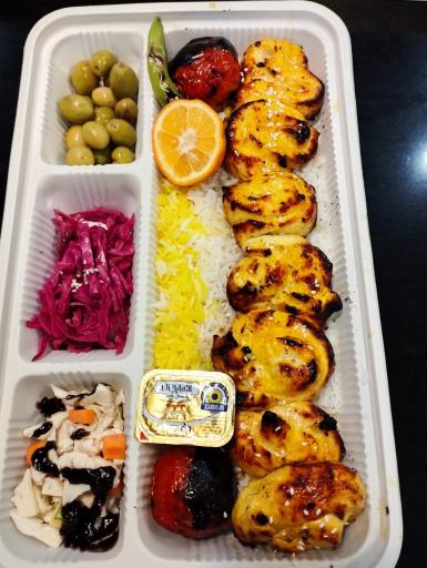 تهیه غذای دلپذیران