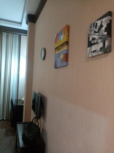 هتل بین المللی باباطاهر