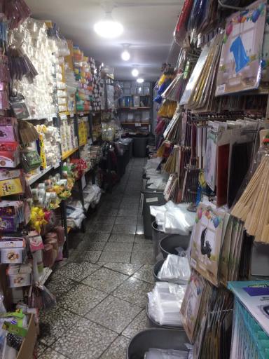 عکس فروشگاه ظروف یکبار مصرف و لوازم تولد صمدانی