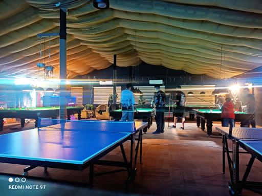 عکس باشگاه بیلیارد 8بال