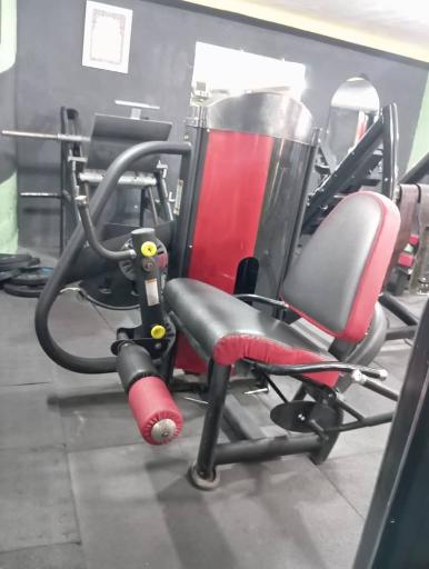 عکس باشگاه بدنسازی پرشین 