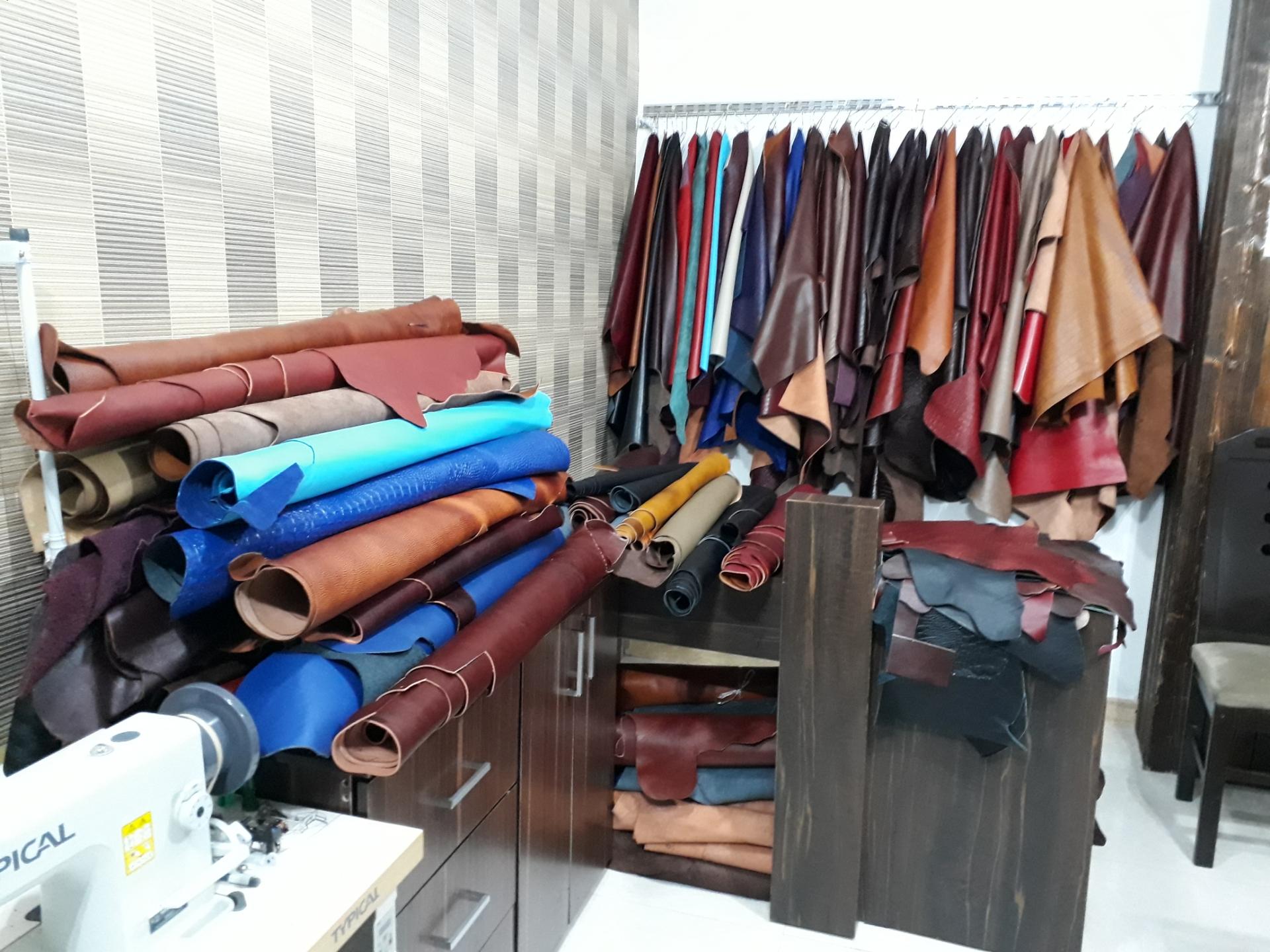 عکس گالری آذین تولیدات چرمی دست دوز