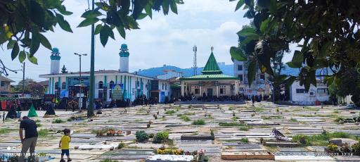 عکس امامزادگان آقا پِلاسید و آقا بسمل