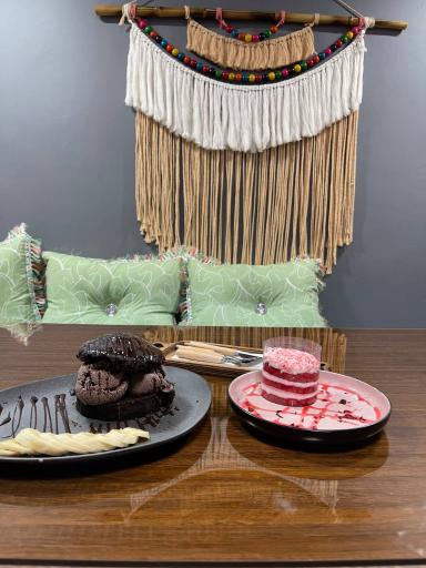 عکس کافی‌شاپ آمیس