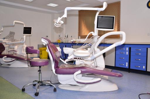 عکس درمانگاه شبانه روزی درنیان