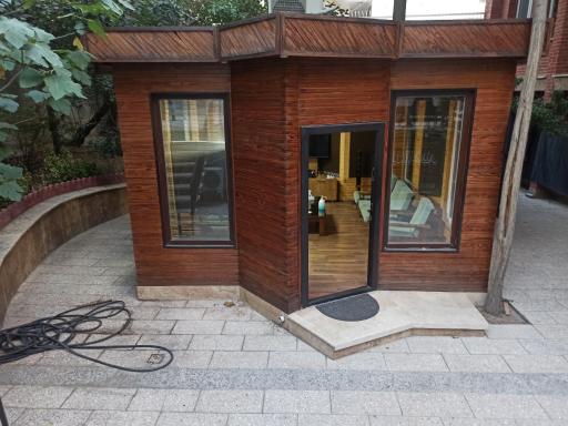 عکس خانه مستند