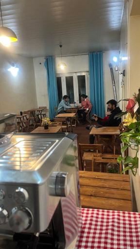 عکس کافه موسیقی فرامرز