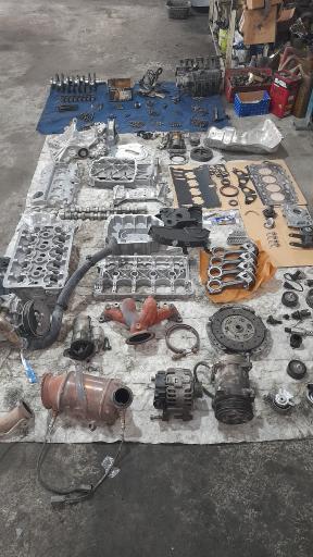 عکس تعمیرگاه پارس پژو 