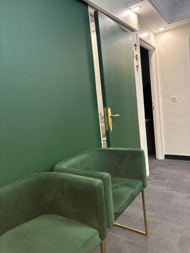 عکس کلینیک روانشناسی و مشاوره دنیای ما