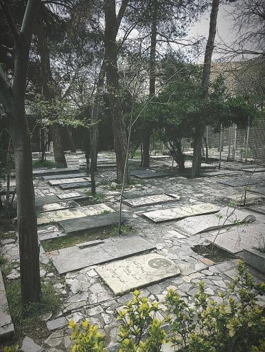 عکس آرامستان ظهیرالدوله
