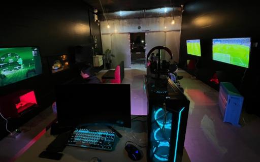 عکس گیم سنتر اسکویید گیم