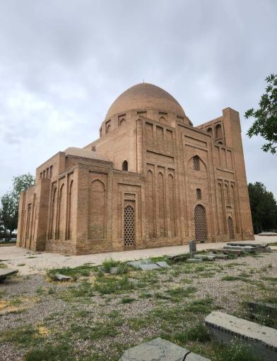 عکس بنای هارونیه