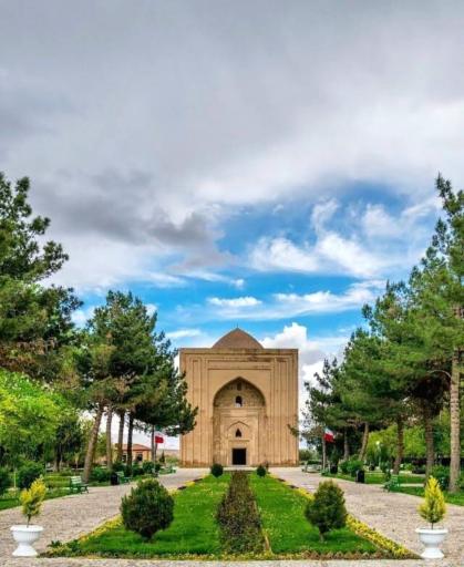 عکس بنای هارونیه