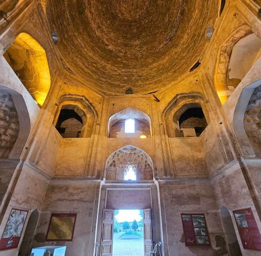 عکس بنای هارونیه