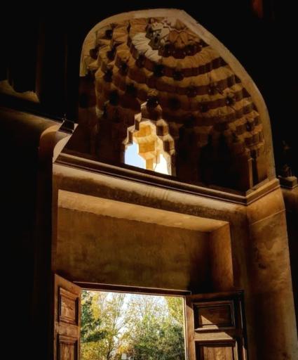 عکس بنای هارونیه