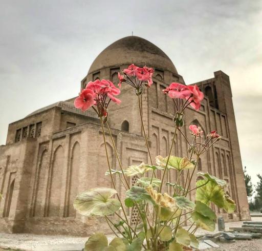 عکس بنای هارونیه