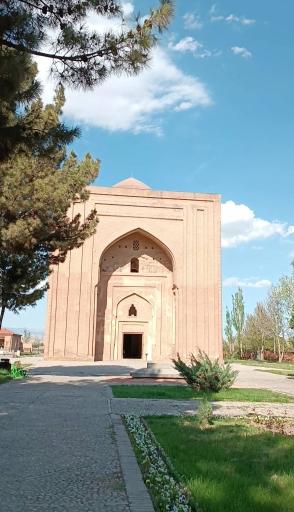 عکس بنای هارونیه