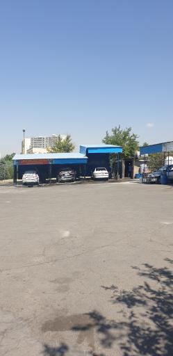 عکس کارواش و تعمیرگاه امید