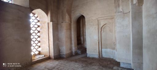 عکس بنای هارونیه